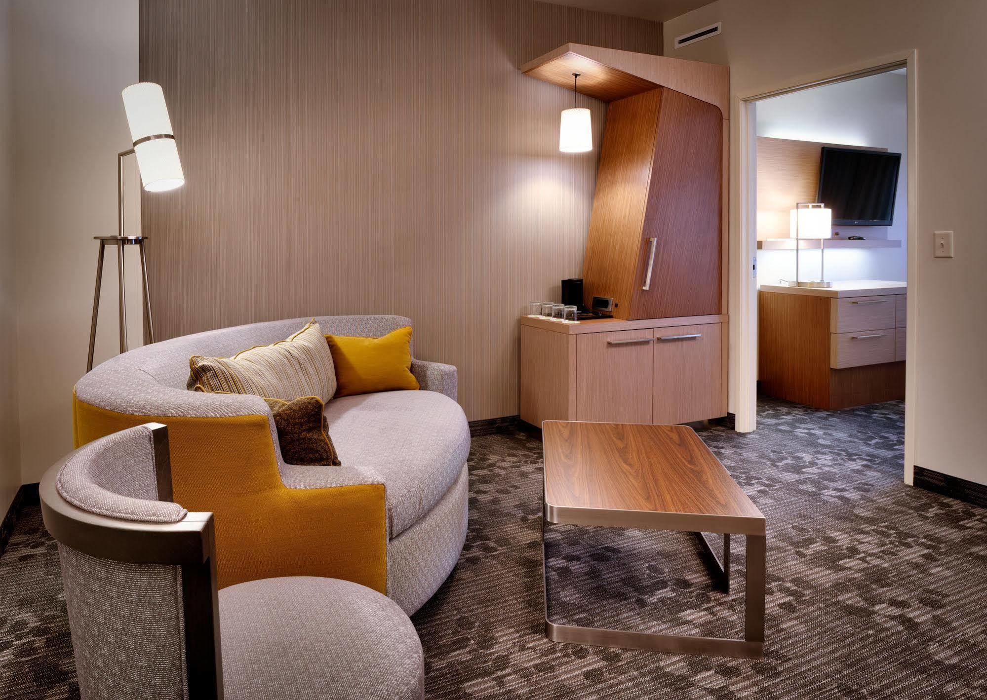 Courtyard By Marriott Phoenix Mesa Gateway Airport Eksteriør bilde